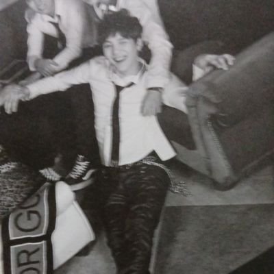 AnaYoongitamo3's profile picture. Unexpected flaws piled up in layers create the afterimages of my multiple selves.