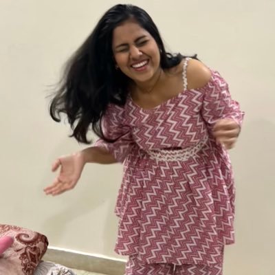 Jaldi follow kar, kal subah panvel nikalna hai!