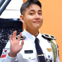 Kim Taehyung (@teahyung1010) 's Twitter Profile