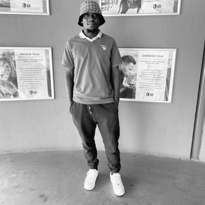 lilTomndi's profile picture. Love football but plays Basketball. We stay repping Messi Cules and Wizkid's music keeps me moving.