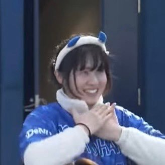 ボーカリスト 兼 アイドル曲系DJをやっている既婚者。実力派ダンスボーカルグループ好き。ちなDe。PCブルベ夏。骨格ストレート。顔タイプフェミニン寄りエレガント。MBTIはENFJ。依頼はDMで受け付けます🤟