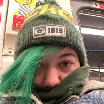 LiaBarber's profile picture. Script supervisor wannabe, the comedy relief sarcastic queer wine aunt

⚓💙💚🏡

She/her