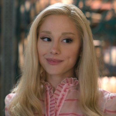 cl4rabow's profile picture. if you never bleed, you’re never gonna grow