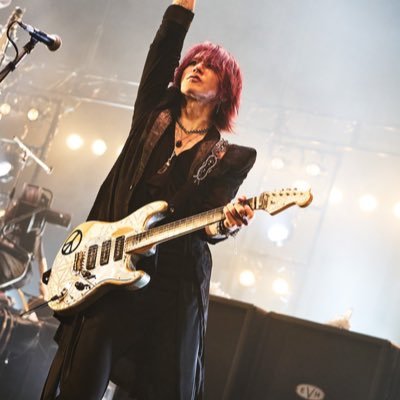 senya1993's profile picture. SLAVE  /    東京🗼→大阪🐙巻き爪矯正と鍼とマッサージの先生。食べる事がすき。映画すき。一人の時間すき。音楽すき。ヴィジュアル系すき。アニメすき。無言フォローお許しください。