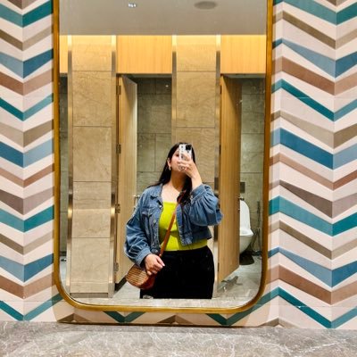 Aarchie_21's profile picture. No rizz just brown eyes and a fear of abandonment