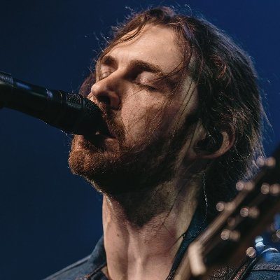 shrikeloverrr's profile picture. shrike the loml