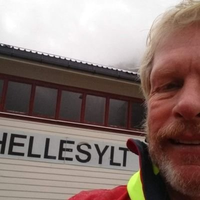 huovinen_e82682's profile picture. Illuminati since 2044