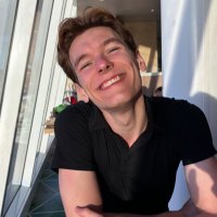 Robbie :) (@robayeee) 's Twitter Profile