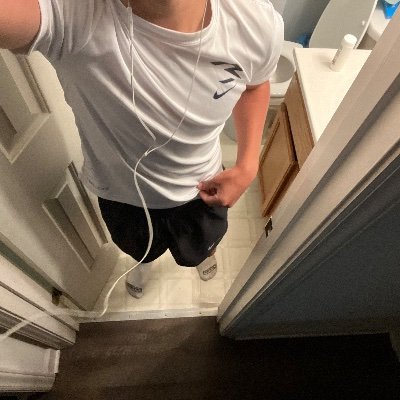 mdni please!!! don’t be shy.. you can follow, i don’t bite ;). 🇺🇸🇩🇴 7.5-8”