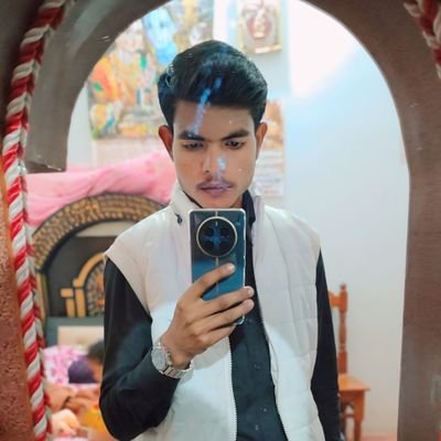 | Nursing Student🩺 | Socialist | लालूवादी 💚 | Every word written on X is my personal opinion.