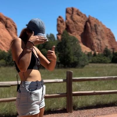 MaebyMaebyNot's profile picture. AI is garbage and its embarrassing if you use it.

I suffer from broken doll syndrome, code name - It's just anxiety?

I write poems sometimes, check em out ig.