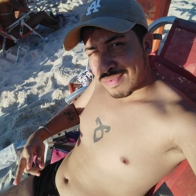Só mais um Mateus, só mais um Silva. Escritor duvidando de si mesmo, baixadense, trabalhador, vegetariano, meio nerd. falo merda as vzs Made in QM2🔥