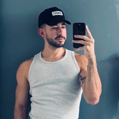 chaz_amerigo's profile picture. Don’t forget to hydrate