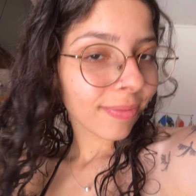 lorrainw_'s profile picture. 🏳️‍🌈