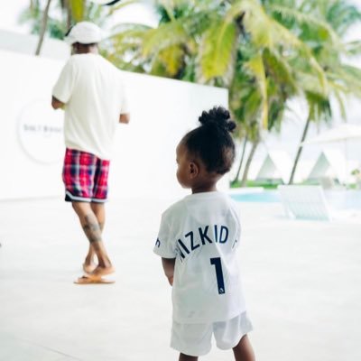 Yungblizz01's profile picture. God First🙏🏻NO BAD VIBEZ || Introvert|| Marketer||Wizkid FC4Life❤️🦅 My Former Account got restricted 🚫🤕