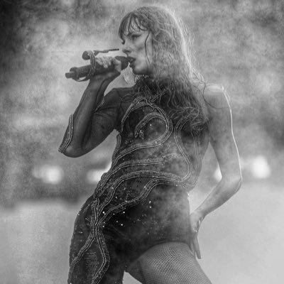 7dearreader13's profile picture. only here for taylor