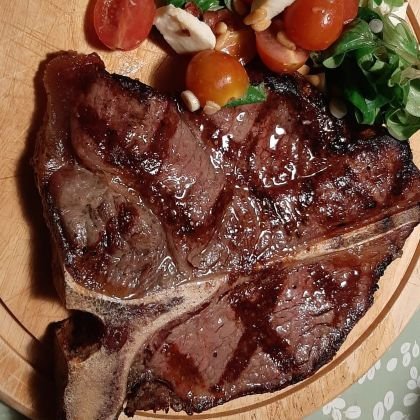 cuetiado's profile picture. 