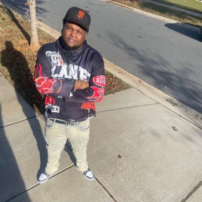FattJuanBi*** Ⓜ️oney Ⓜ️🅾️🅱️ 🅿️lz don’t disrespect them guys9️⃣Mili Don’t disrespect them guys either👿I’ll go 2 war with myself b4 y’all niggas try us🙅🏾♂️