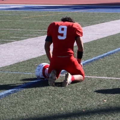 All Glory To God | Quincy University CO/27 🏈| RB/slot | HT:San Jose | 5’10” 190 Lbs | 4.5 40 | GPA: 3.12 angelmarquez503111@gmail.com