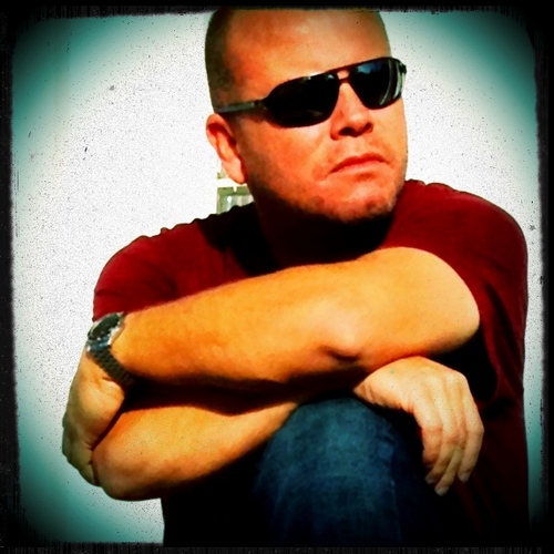 Twittblas's profile picture. Dedicado al Comercio Internacional/ T-bird (E22)/ casado con una mujer maravillosa/....Redefiniendo lo que resta del día!!...Fllwme - Fllwyou!!