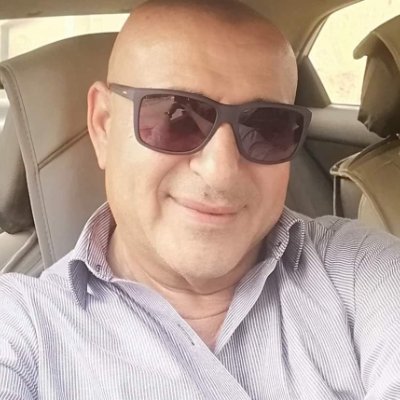 صحفي.. عضو الجمعية العمومية بنقابة الصحفيين المصريين..شاعر وقاص. مفكر وباحث في علم الاجتماع الديني والسياسي. صدر له ستة كتب في الدين والتراث والهوية