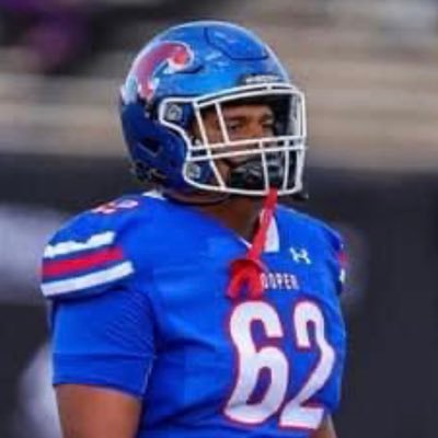 C/O 2026 |6’0|265lbs/Center/Guard/Cooper HS Soph 1st Team All-District Jr Honorable Mention NCAA ID#250456208 Jaydenflores823088@gmail.com phone-(325)-725-5116