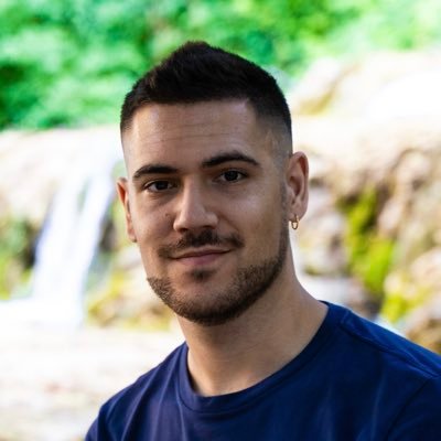 unTrombonista's profile picture. Me paso la vida haciendo comidas y programando