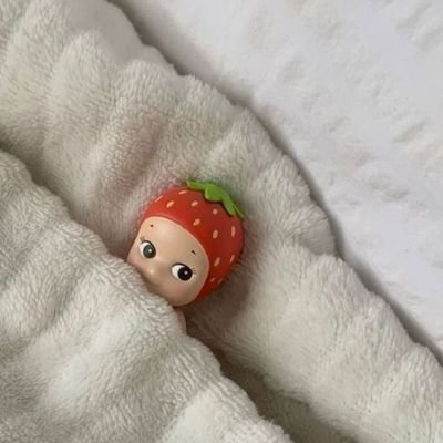 p1xyhollow's profile picture. you know you love me, xoxo