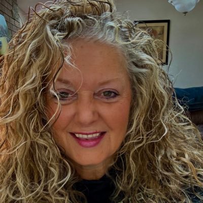 I will give my all for Tennessee today! 🧡 Kansas City Chiefs fan! 🧡❤️ Hillbilly! Conservative! 🇺🇸