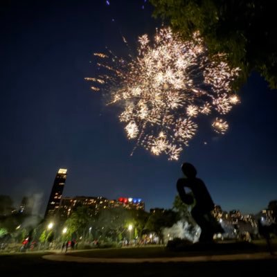 Chiguy851's profile picture. I’m slut for the green city farmers market in linkin park.