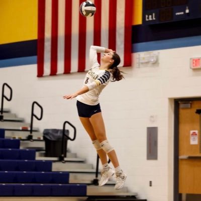 Hillsdale High School 2027 | Ashland Volleyball Club🏐| #8 | 5’11” | MB/OH | 3.9 GPA jilliancowger08@gmail.com