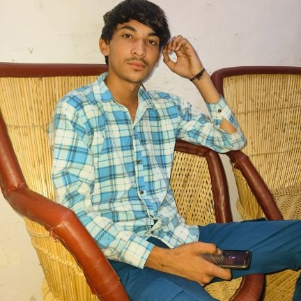 Rinkushera12's profile picture. 