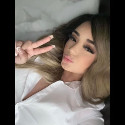 fabyyxo's profile picture. Backup account! 🫶🏻 Main @fabyxoo