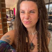 Selena Wayne (@selenawayn21806) 's Twitter Profile