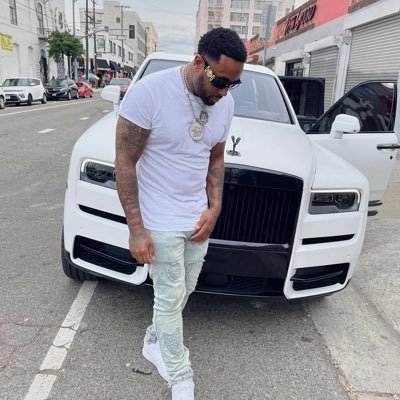 Turo Host 🏎 | Digital Marketing | passive income chaser | Newbie in Trading 📈🧠 💡I OVER PLAIN + OVER PAID | BRIEFCASE BUSINESS💼
