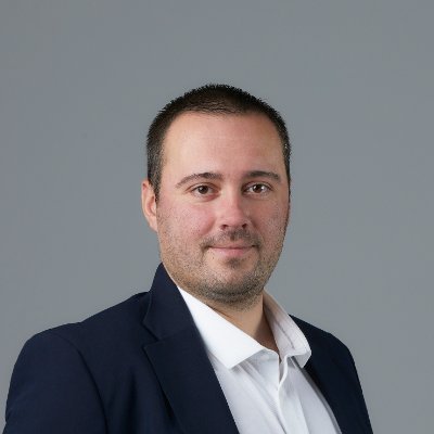 SanderRebry's profile picture. Ik ben Sander, een ondernemer die zich specialiseert in het bouwen van websites, webshops en software op maat voor kleine en middelgrote bedrijven.