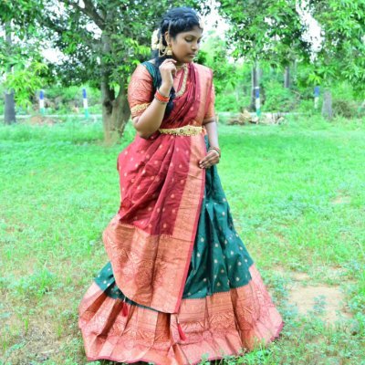 anushakalyani's profile picture. 