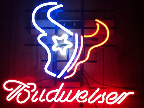 WhoMikescott's profile picture. 