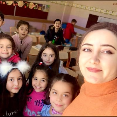 arzu_ogretmen_'s profile picture. MAKÜ👩🏻‍🎓 | MEB Sınıf Öğretmeni👩🏻‍🏫 | İyilikte Yarışan Sınıflar Projesi👩🏻‍💻 | Güzel anılar biriktiren öğretmen…💁🏻‍♀️