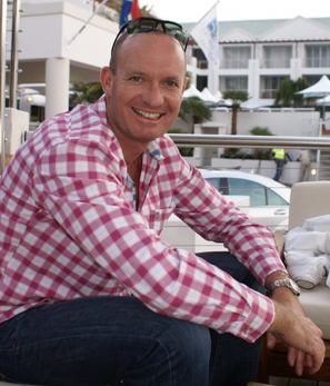 Talent Acquisition Director. West Ham supporter, amateur whisky connoisseur, incredibly enthusiastic but completely talentless golfer & skier