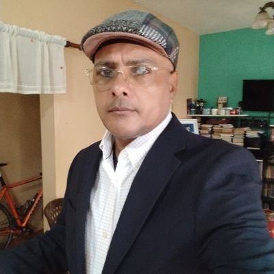 Hijo de Doña Lola, Esposo de Minerva y padre de Natán y Lisy.
¿En qué ayudaste al que no tiene poder? ¿Cómo has amparado al brazo sin fuerza?
Job 26:2