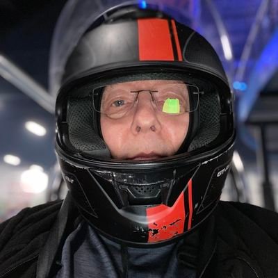 P59Poe's profile picture. Gamer 🕹️ voyage ✈️ bon vin 🍷 bonne bouffe 🥗 gym 🏃‍♂️ moto 🏍️