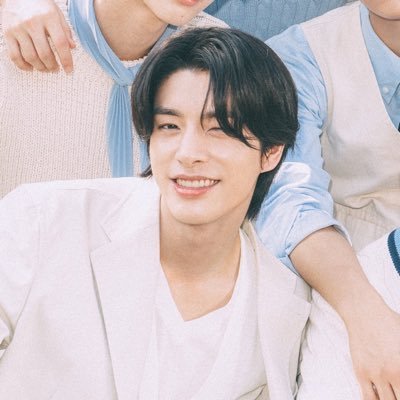 ⋆.˚🦋༘⋆ 𝓯an account for my 𝙨𝙚𝙫𝙚𝙣 𝙨𝙩𝙖𝙧𝙨, 엔하이픈 ִ ࣪𖤐 @votesbymia