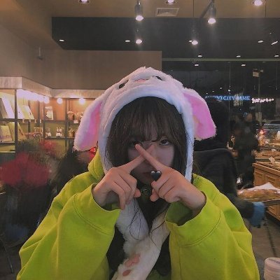 SiscaChatalis's profile picture. We are Vampir!!! 

EmoFi