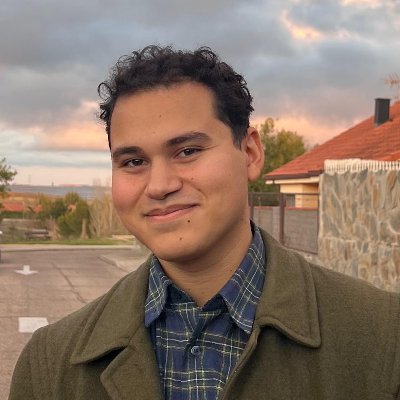 Estudiante de IA en URJC y de Introducción a la Creación de Videojuegos en Xamk
Creador y director de @CryOfRavenia, videojuego ARPG de mundo abierto para PC