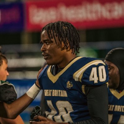 DE UWE Bullets Height:6'6 Weight:240lbs 5 10 5: 4.43 Broad jump: 10’9 40 yard: 4.7