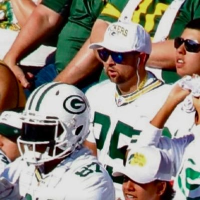Proud Owner of the Green Bay Packers(since 2010). #GoPackGo UWO Alum IG:TomShambeau Got Banned from MyBookie for winning