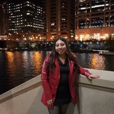 ashleyg7_'s profile picture. UIC Alum | 23