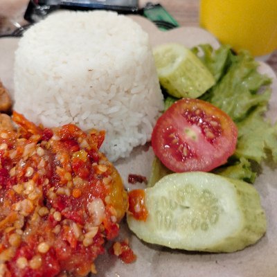 Iyusm758Yusmana's profile picture. 