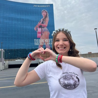 one time taylor swift liked my tweet and i died! ā ERAS CINCY N1 AND INDY N3 ā certified rep girlie ā the secret of us šš©µ